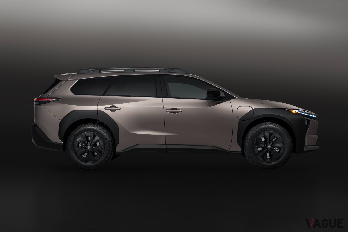 トヨタの電動SUV新型「bZウッドランド」