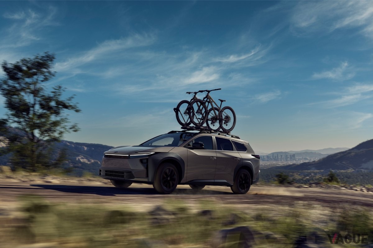 トヨタの電動SUV新型「bZウッドランド」