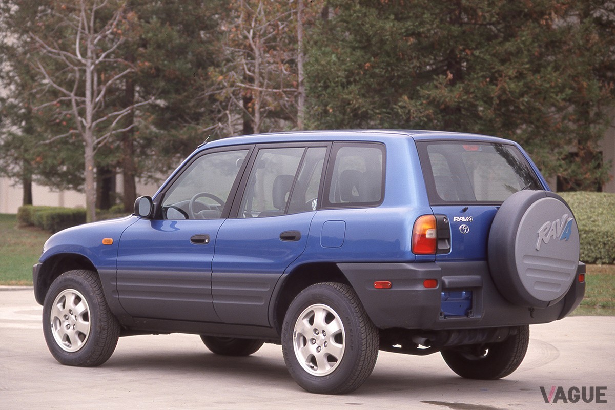 1995年4月に登場した5ドアモデル「RAV4 V」（写真は米国仕様）