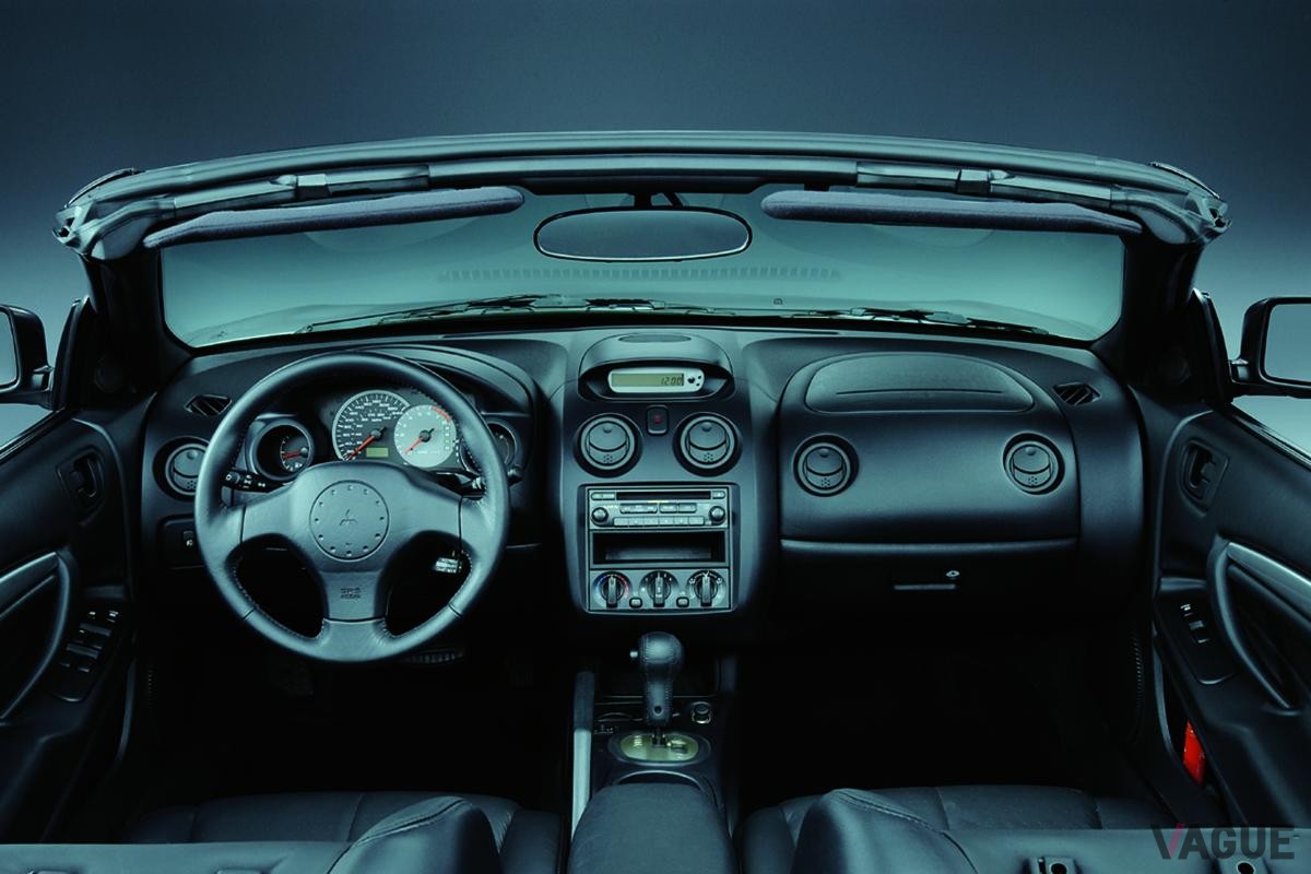 2004年10月に日本で発売された三菱2代目「エクリプススパイダー」