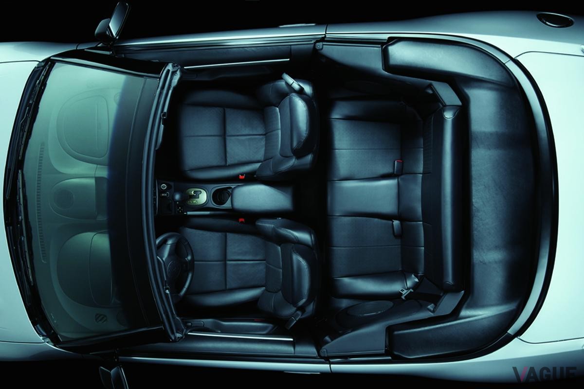 2004年10月に日本で発売された三菱2代目「エクリプススパイダー」