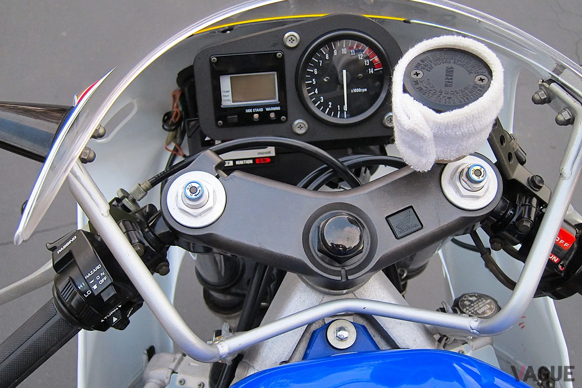 米国オークションに登場、高値で落札された1994年式ホンダ「NSR250R SP ロスマンズ」