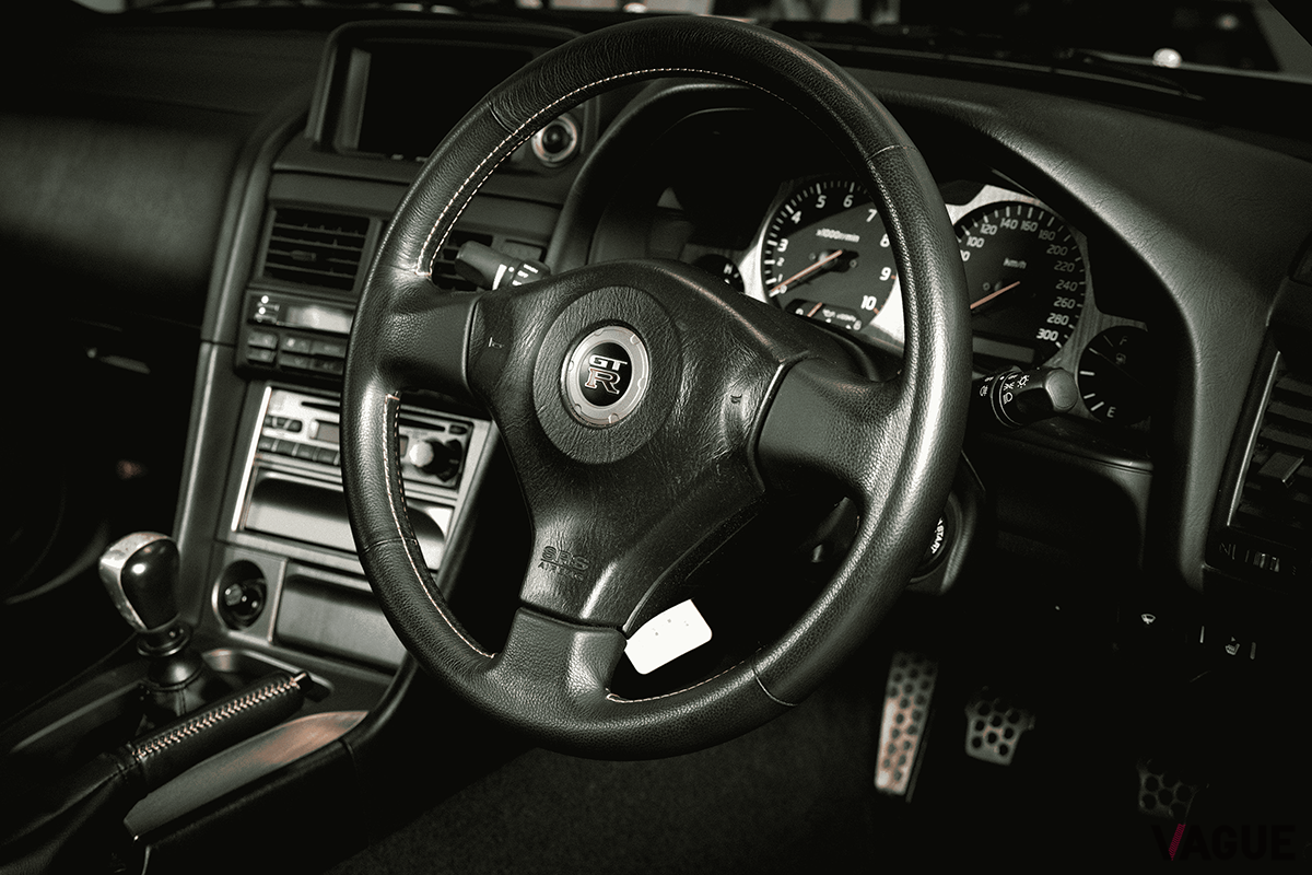 米国オンラインオークションに登場、落札された2002年式R34型日産「スカイラインGT-R Mスペック ニュル」のインテリア