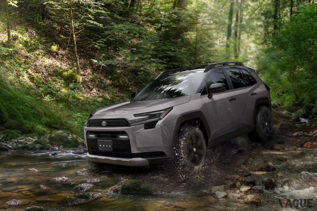 トヨタ新型「RAV4 ADVENTURE」
