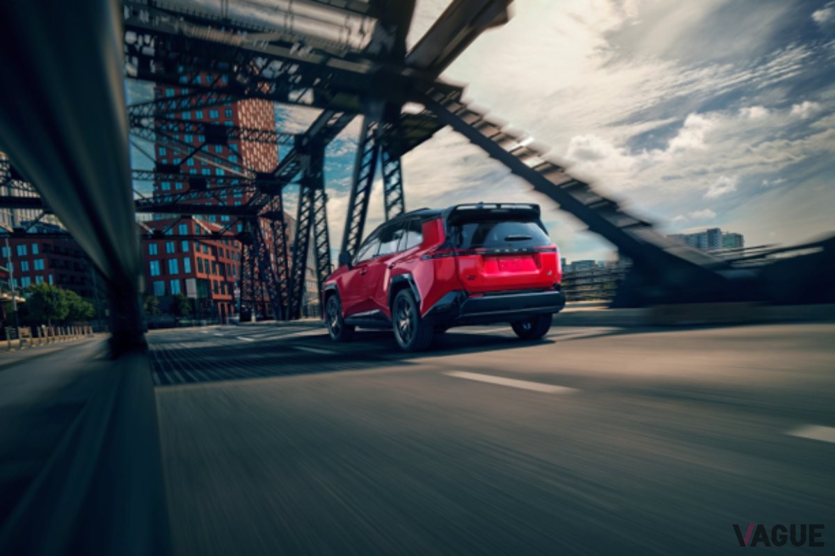 トヨタ新型「RAV4 GR SPORT」