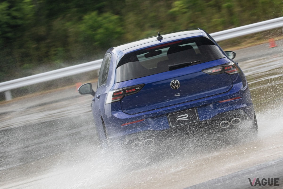 フォルクスワーゲンの新型「ゴルフR」