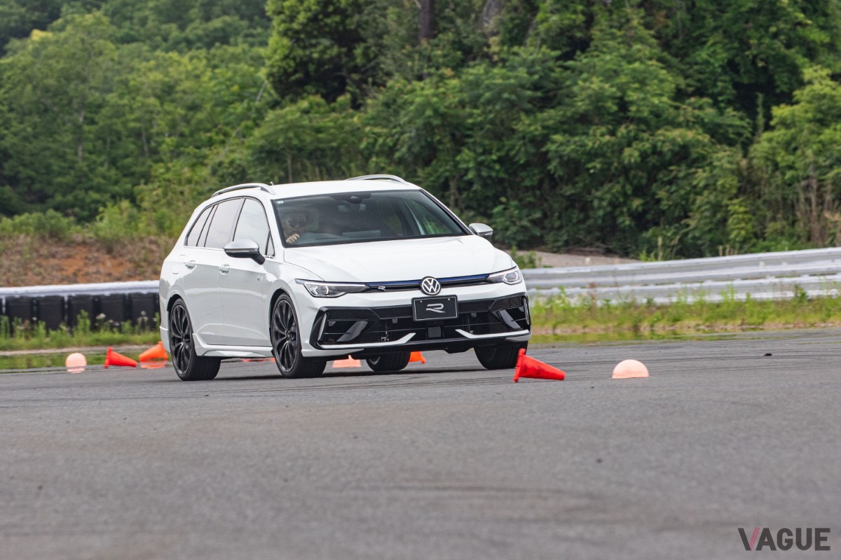 フォルクスワーゲン新型「ゴルフRヴァリアント」