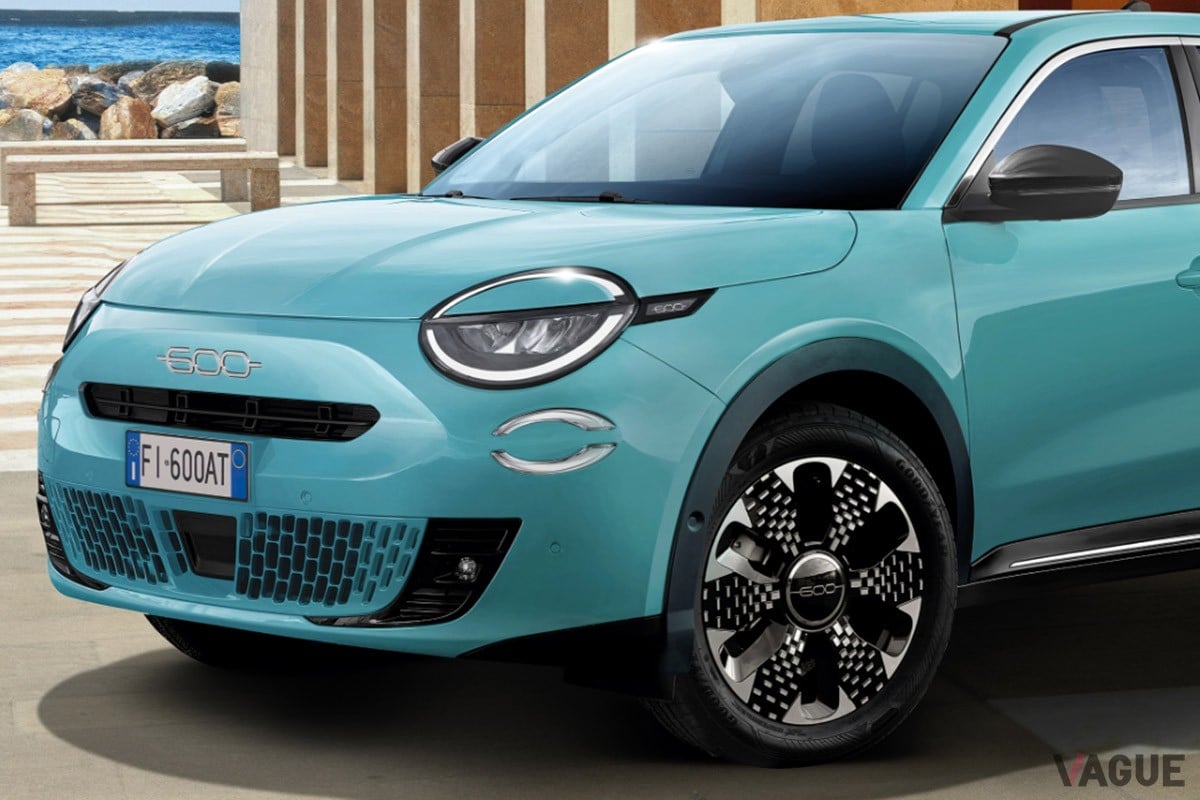 フィアット新型「600ハイブリッド」のラ・プリマはモノグラム入りエコレザーシートを採用。イタリアらしい明るさと華やかさを演出