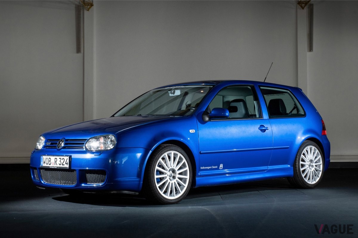 量産車として初めてDSG（DCT）を搭載したモデルが2003年に登場したフォルクスワーゲン「ゴルフIV・R32」だった