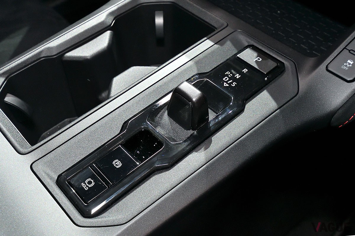 トヨタ新型「RAV4 GRスポーツ」