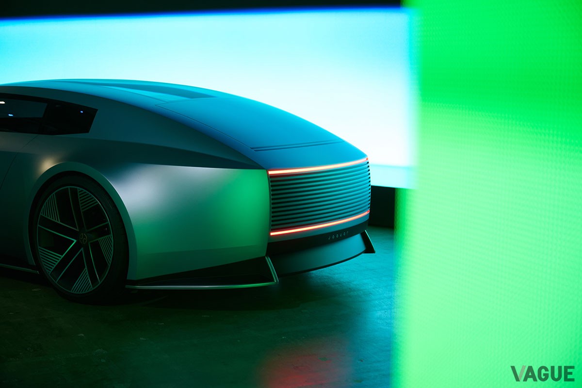 アジア初公開となった新生ジャガーのデザインビジョン・コンセプトカー「タイプ00」
