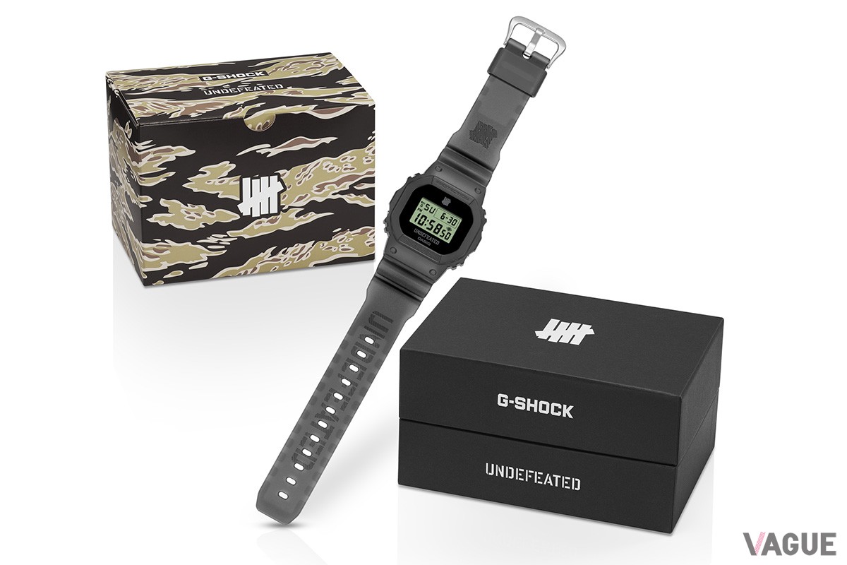 カモ柄があしらわれたコラボならではのスペシャルパッケージ入り