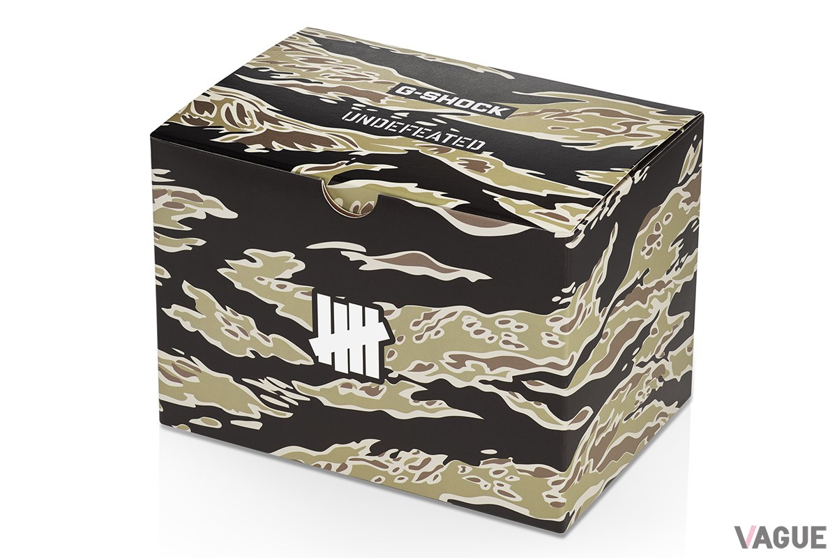 カモ柄があしらわれたコラボならではのスペシャルパッケージ入り