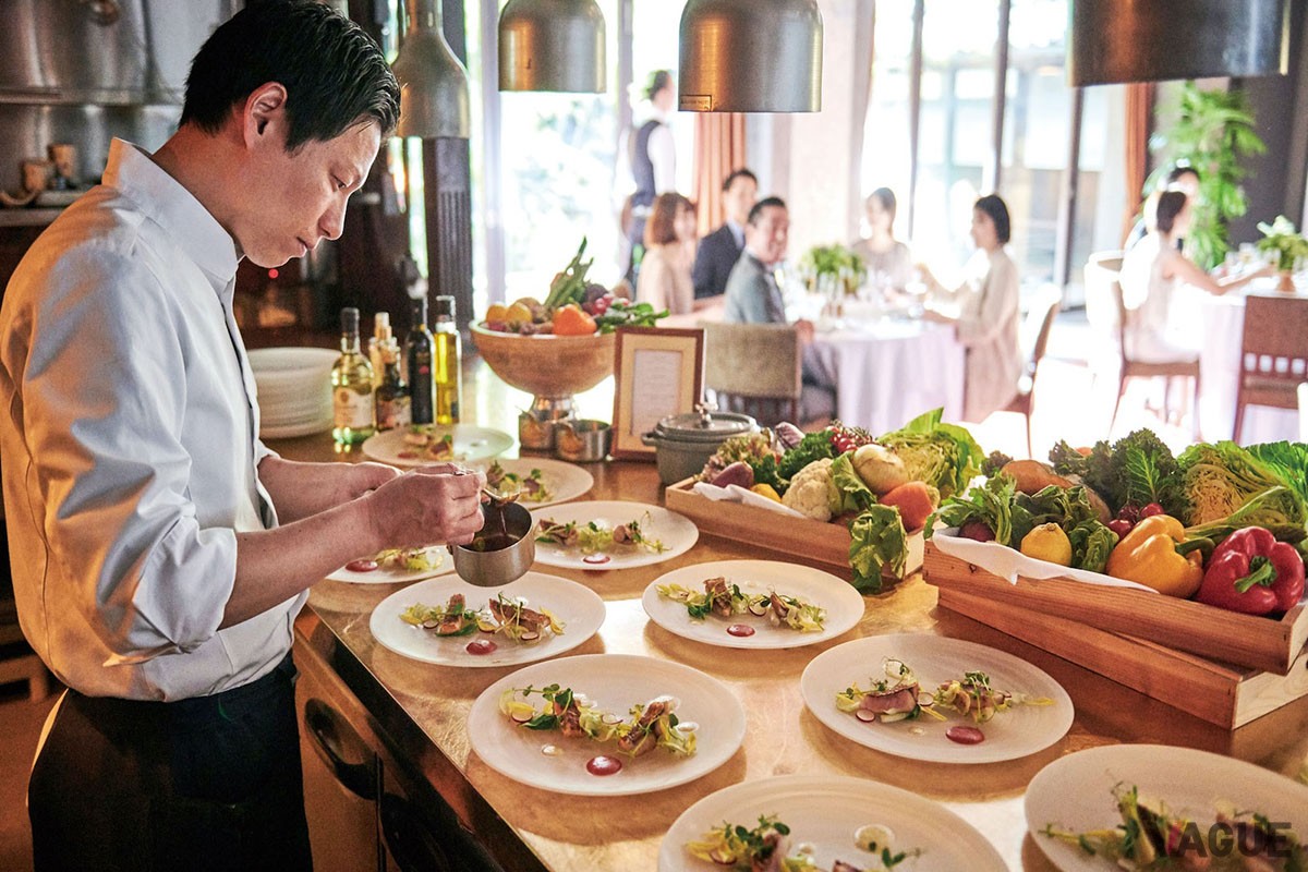 沖縄食材をふんだんに使用した料理