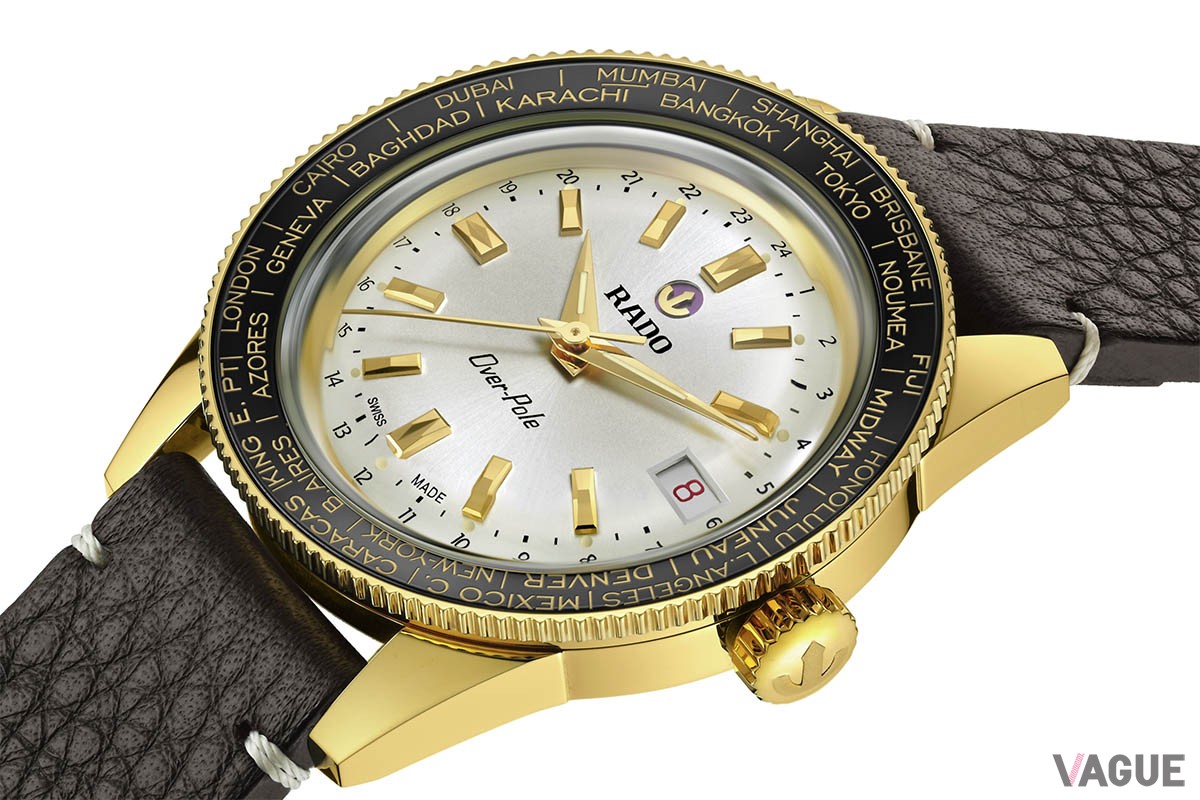 世界各国の主要都市名が刻まれたワールドタイムのためのベゼル。「キャプテン クック」の名の通り冒険心を駆り立てる