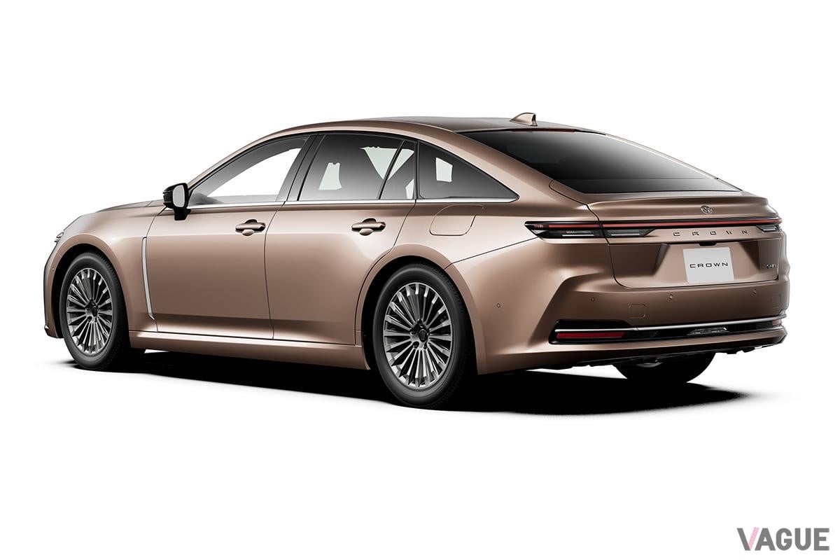 トヨタ「クラウン（セダン）」
