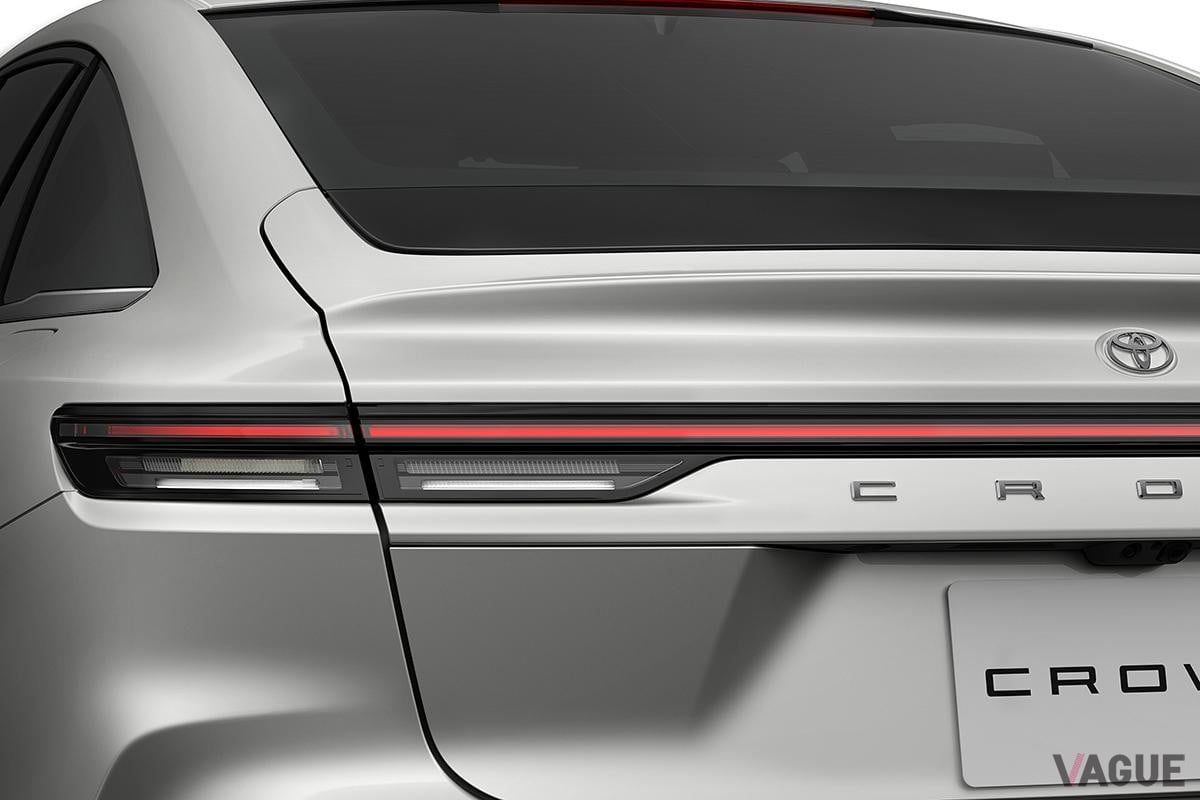 トヨタ「クラウン（セダン）」