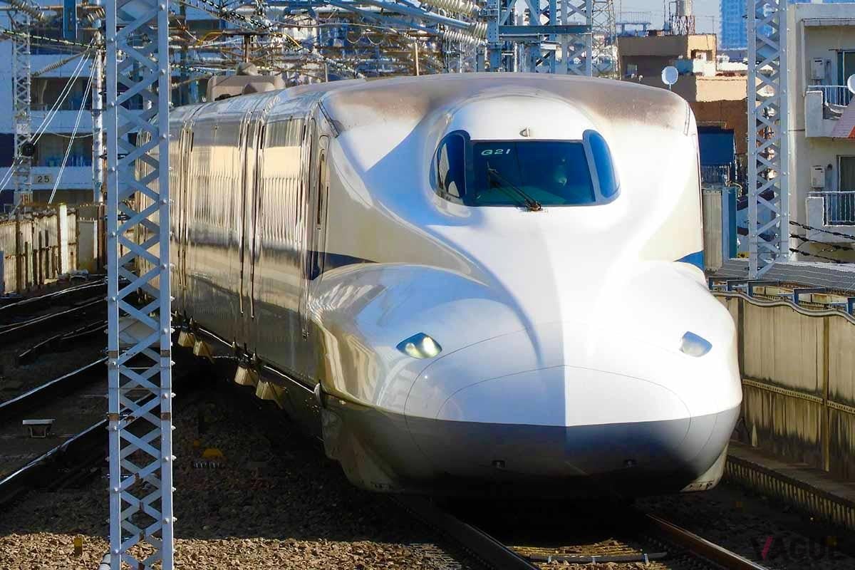 東海道新幹線を“おトク”に使えるJR東海の「ずらし旅」。混雑する時間を“ずらす”ことで格安に新幹線に乗ることができるが、追加料金を払うことで列車を変更することが可能だ