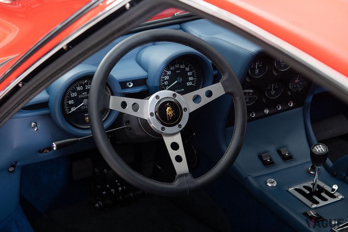 オークションに登場した1972年式ランボルギーニ「ミウラP400 SV 」Darin Schnabel  ©2024 Courtesy of RM Sotheby's