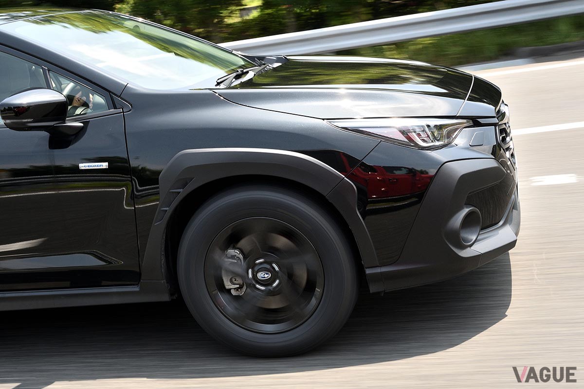 グッドイヤーの新SUV専用タイヤ「ASSURANCE MAXGUARD SUV（アシュアランス マックスガードSUV）」をスバル「クロストレック」に装着。タイヤサイズは225／65R17 102Vだ
