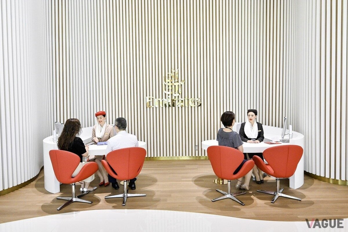 大阪・梅田の商業施設「KITTE大阪」にオープンした「エミレーツ・トラベル・ストア大阪」