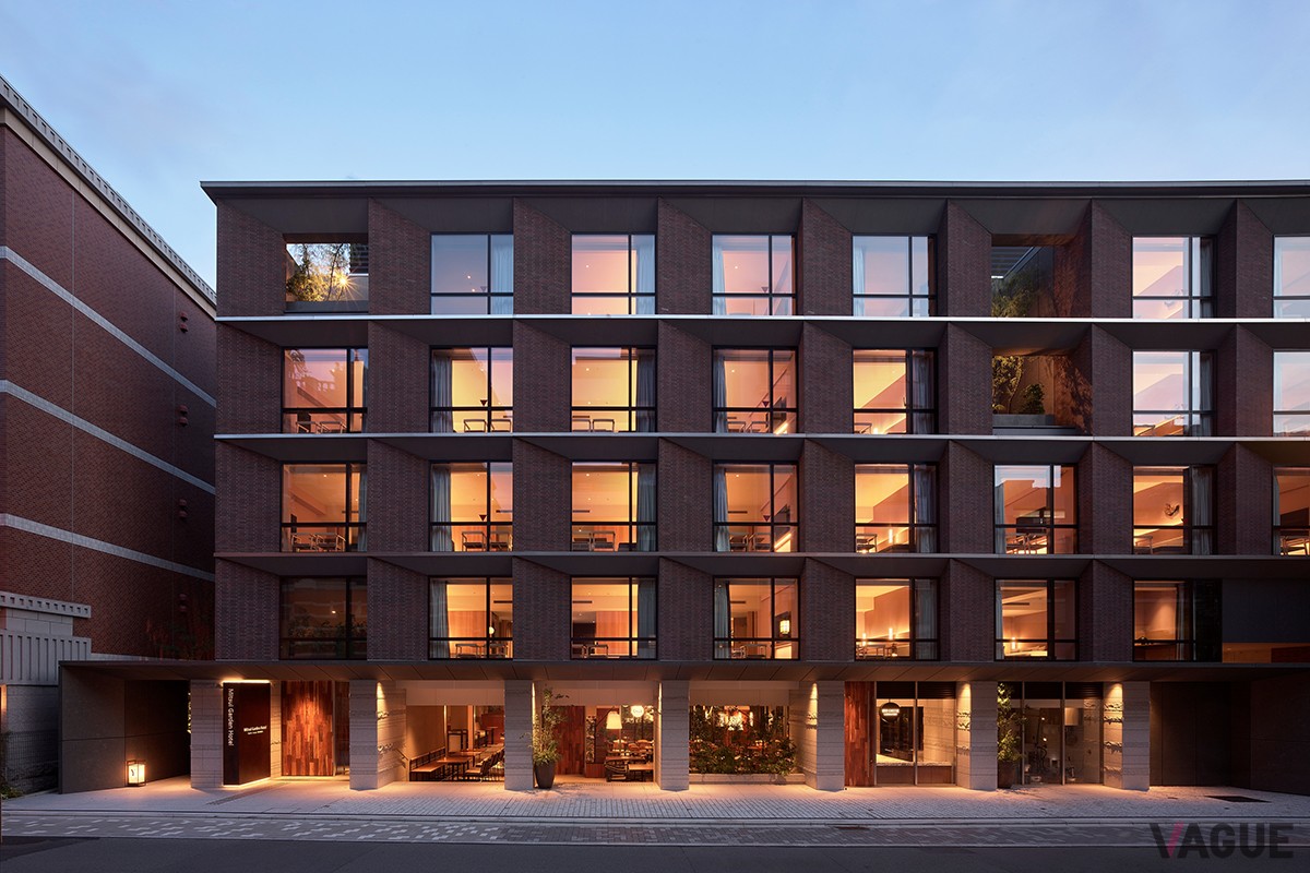 庭と建物の調和がとれて一体となるように設計された空間