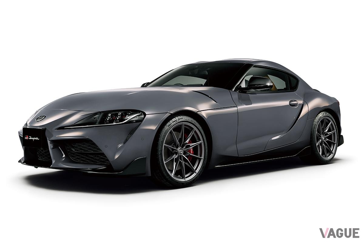 トヨタ「スープラ」の取扱い説明書には、「プレミアムガソリンを使用してください」とある一方で、「さまざまな品質のガソリンを給油することができます」「最低品質の燃料を使用しても、エンジンの耐久年数は変わりません」「最低品質　無鉛レギュラーガソリン（オクタン価91）」とある