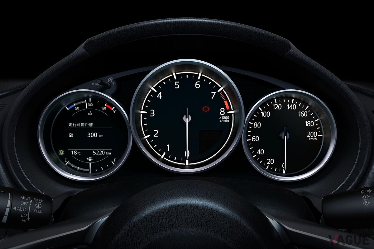 マツダ「ロードスター」の諸元表には「無鉛プレミアムガソリンが給油できない場合、無鉛レギュラーガソリンも使用できますが、エンジン出力低下などの現象が生じます」との記載がある