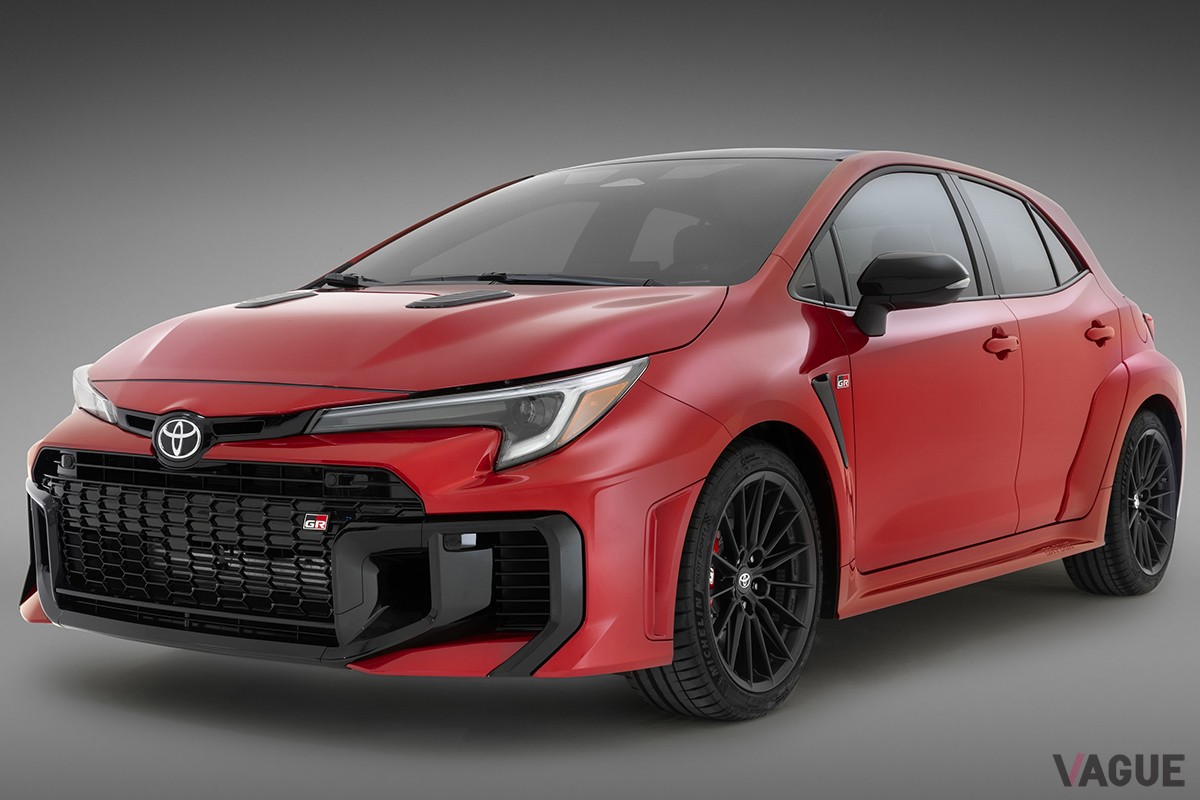 米国で世界初公開された進化版「GRカローラ」