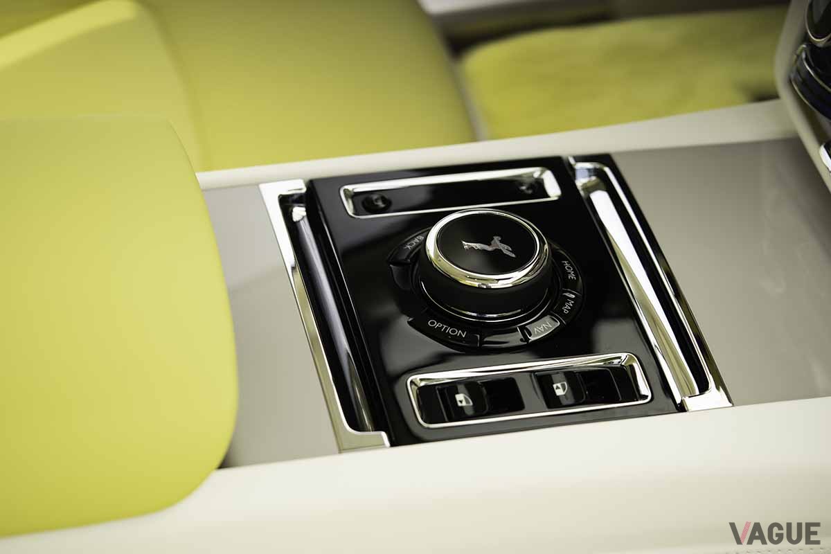 ロールス・ロイス新型「スペクター・セマフォ」のインテリア