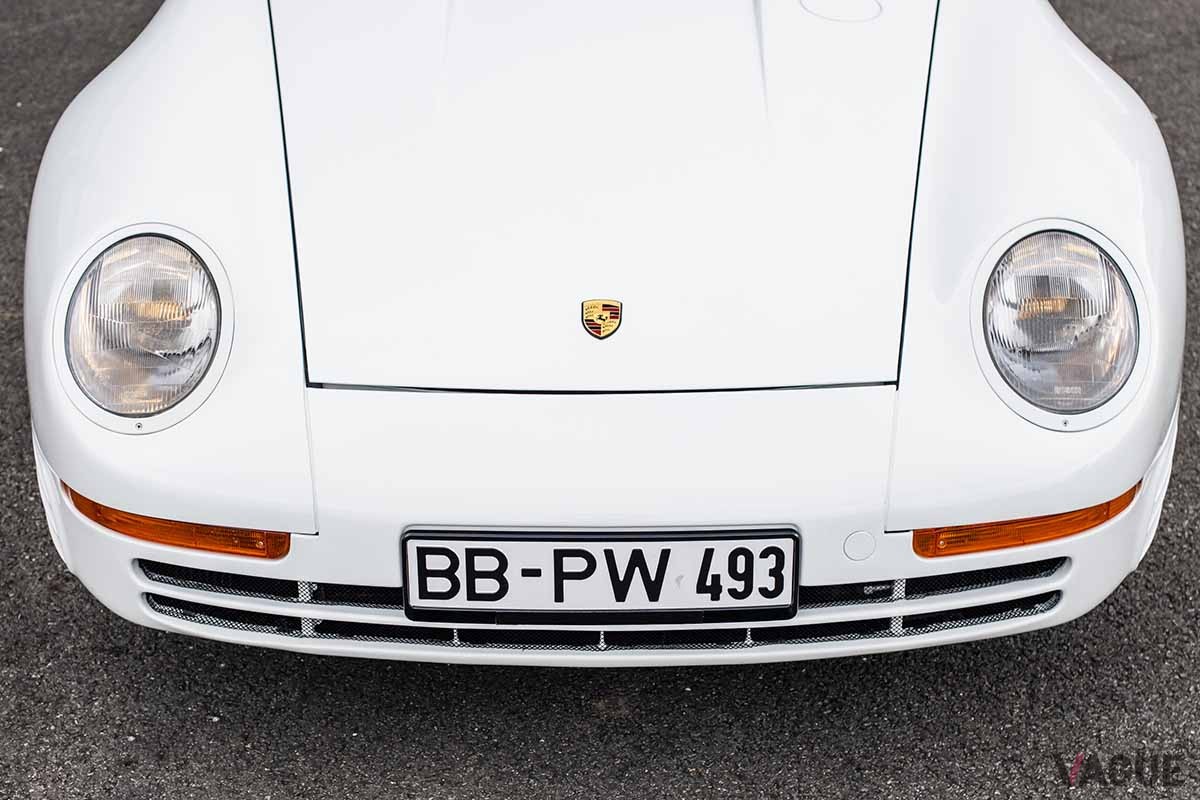 オークションに登場した1985年式ポルシェ「959 'Vorserie'」Remi Dargegen ©2024 Courtesy of RM Sotheby's