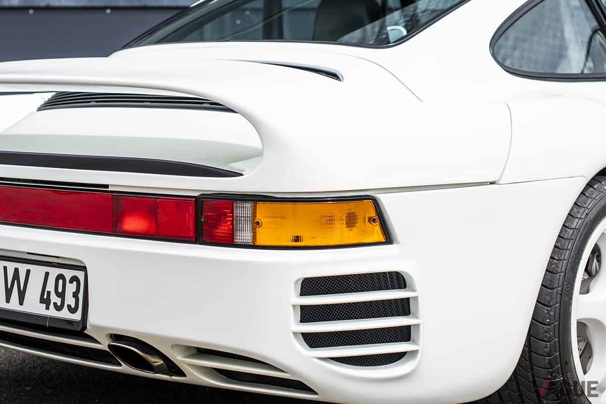 オークションに登場した1985年式ポルシェ「959 'Vorserie'」Remi Dargegen ©2024 Courtesy of RM Sotheby's