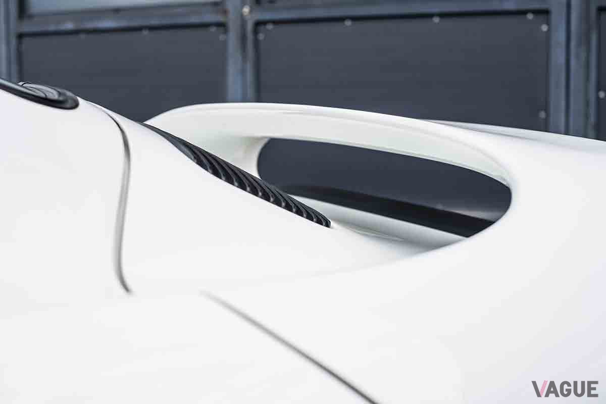 オークションに登場した1985年式ポルシェ「959 'Vorserie'」Remi Dargegen ©2024 Courtesy of RM Sotheby's