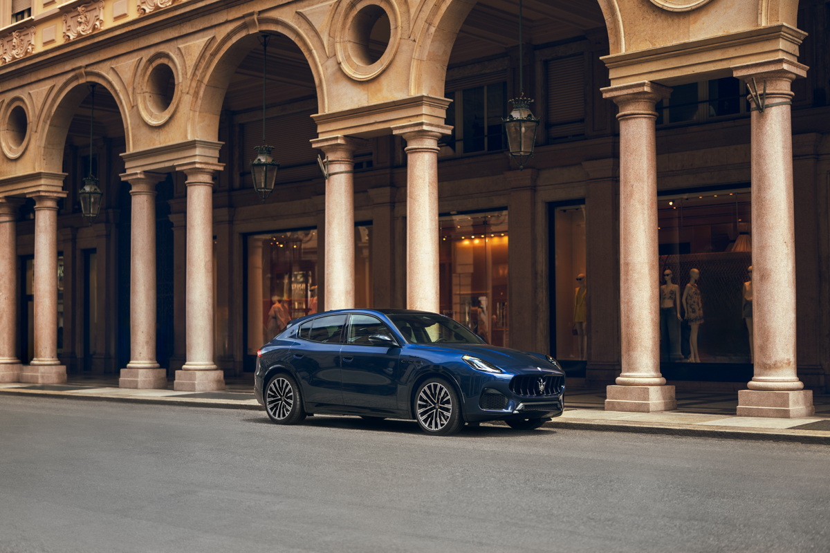 マセラティ「グレカーレ」モデナ