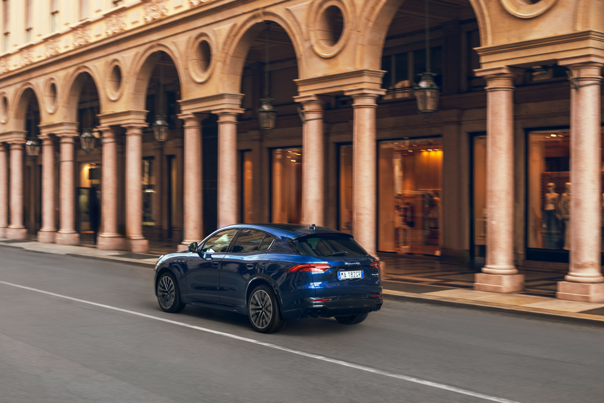 マセラティ「グレカーレ」モデナ