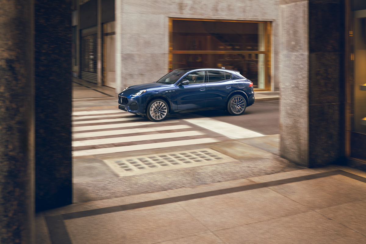 マセラティ「グレカーレ」モデナ