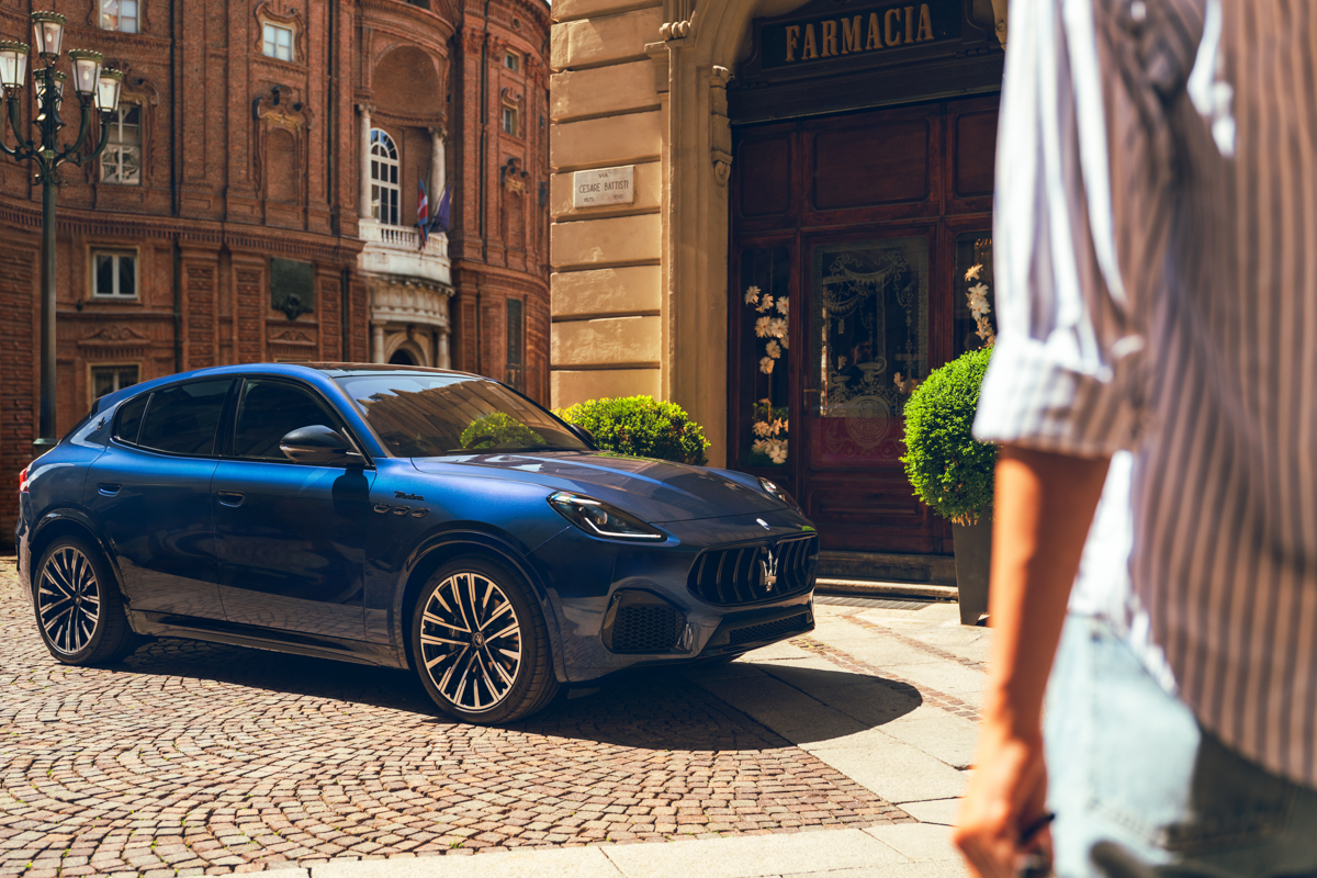 マセラティ「グレカーレ」モデナ