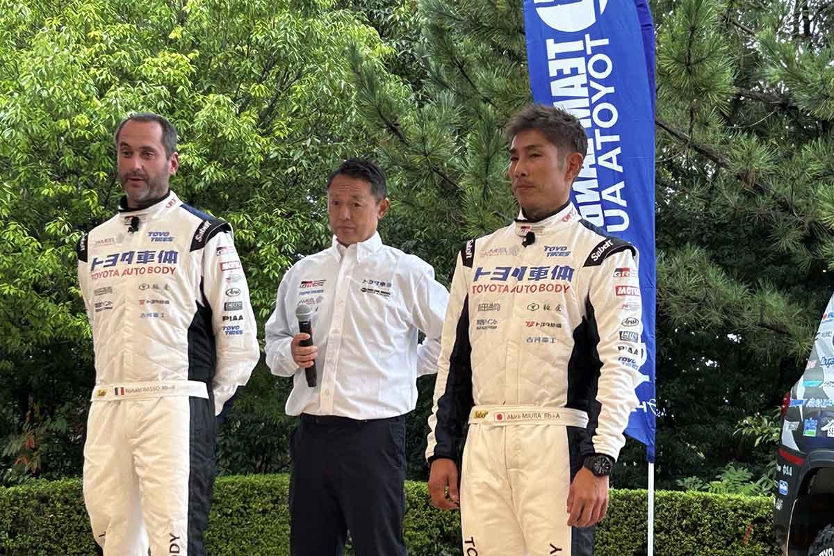 三浦昂選手とロナルド・バソ選手