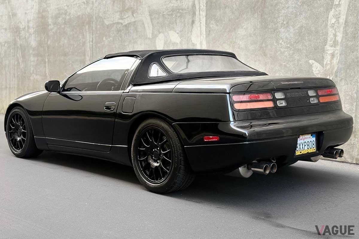 海外オークションサイト「Car＆Vids」に出品されたZ32型1993年式日産「フェアレディZ」