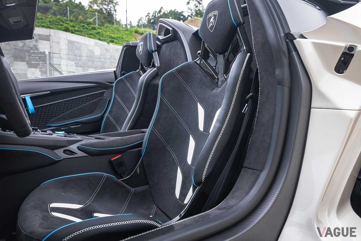オークションに登場した2017年式ランボルギーニ「チェンテナリオLP770-4 ロードスター」Ken Saito(c)2024 Courtesy of RM Sotheby's