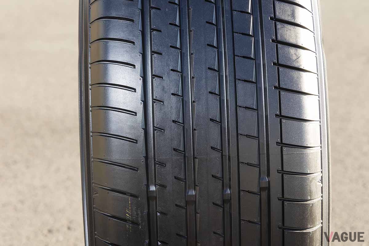 プレミアムSUV向けタイヤ、ヨコハマ「アドバンV61」
