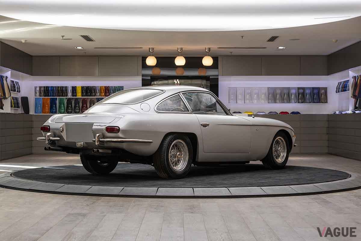 オークションに出品された1966年式ランボルギーニ「400GT 2＋2ツーリング」Ahmed Qadri-Pixelhaus Media(c)2024 Courtesy of RM Sotheby's