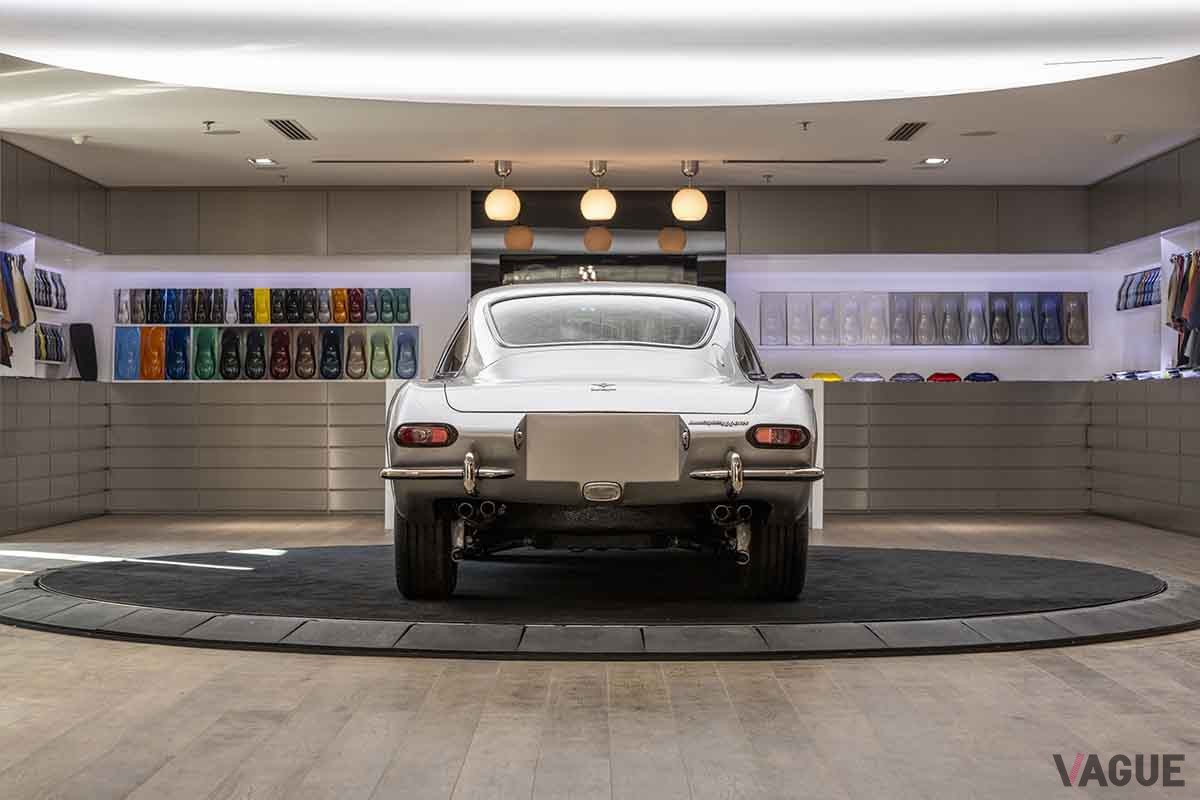 オークションに出品された1966年式ランボルギーニ「400GT 2＋2ツーリング」Ahmed Qadri-Pixelhaus Media(c)2024 Courtesy of RM Sotheby's