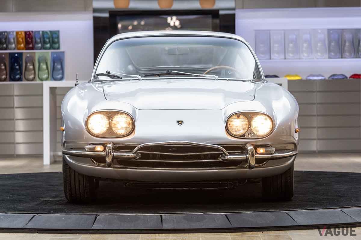 オークションに出品された1966年式ランボルギーニ「400GT 2＋2ツーリング」Ahmed Qadri-Pixelhaus Media(c)2024 Courtesy of RM Sotheby's
