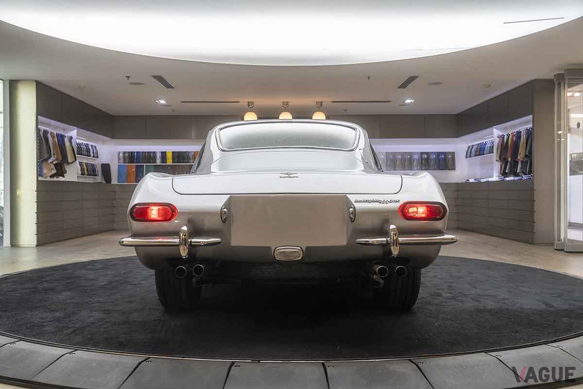 オークションに出品された1966年式ランボルギーニ「400GT 2＋2ツーリング」Ahmed Qadri-Pixelhaus Media(c)2024 Courtesy of RM Sotheby's