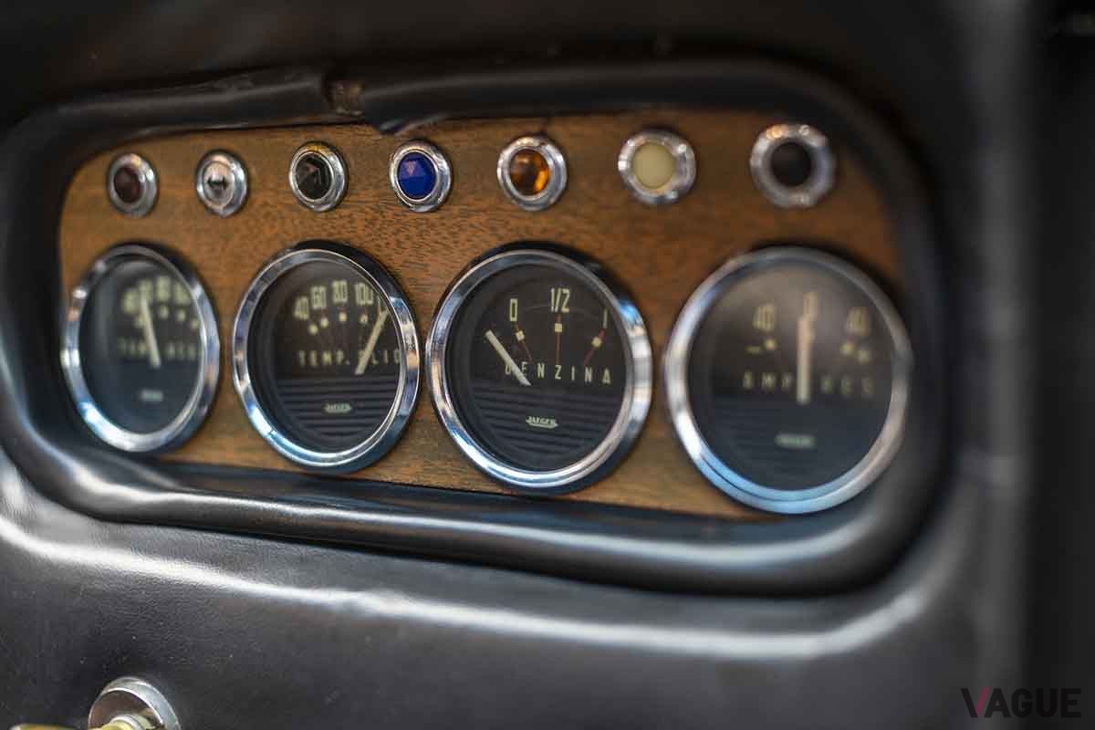 オークションに出品された1966年式ランボルギーニ「400GT 2＋2ツーリング」Ahmed Qadri-Pixelhaus Media(c)2024 Courtesy of RM Sotheby's