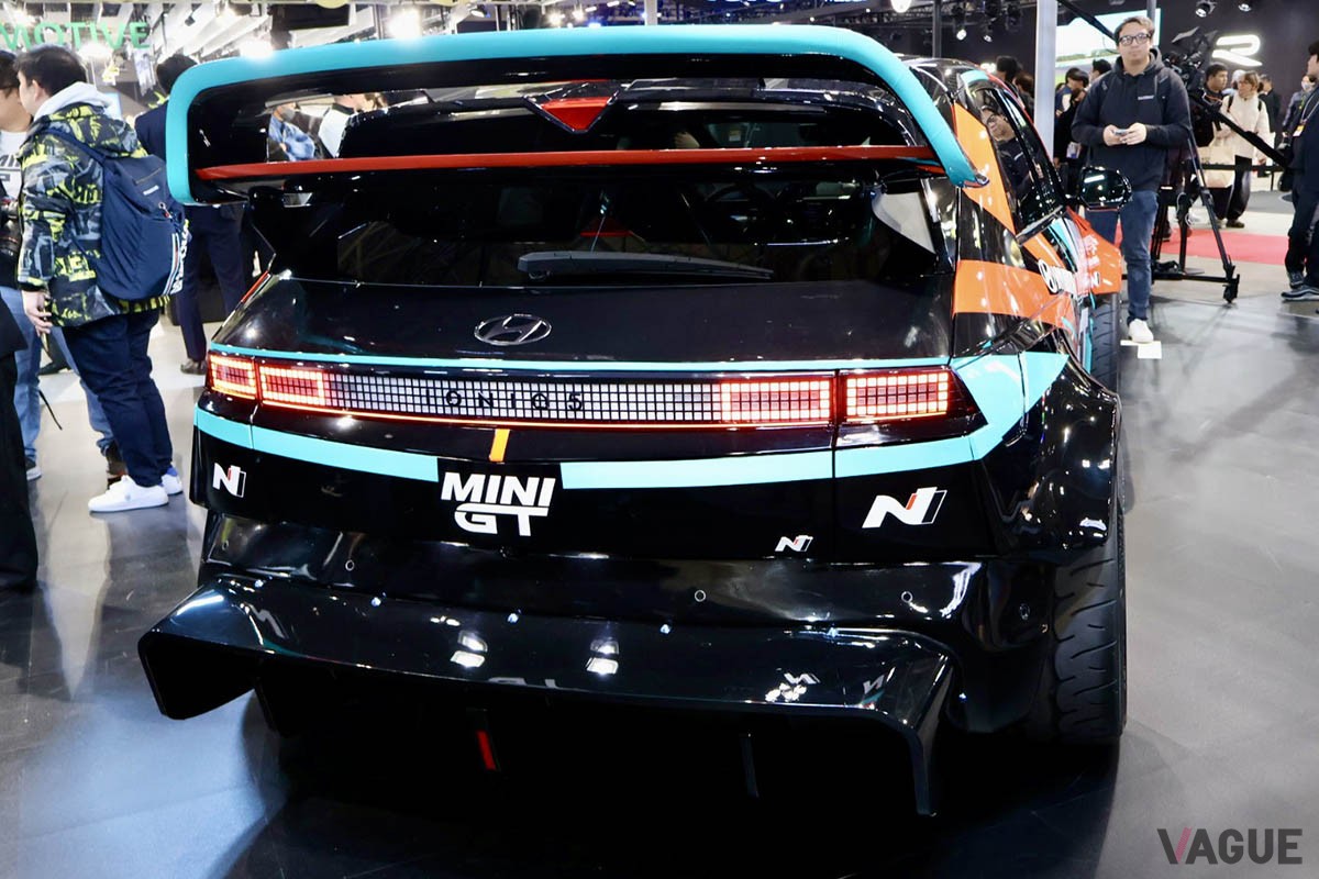 ヒョンデブースでは、新型「インスター」や「アイオニック5 N」を展示