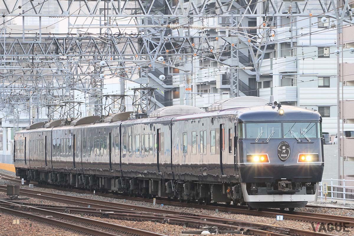 JR西日本の臨時特別急行列車「WEST EXPRESS 銀河」