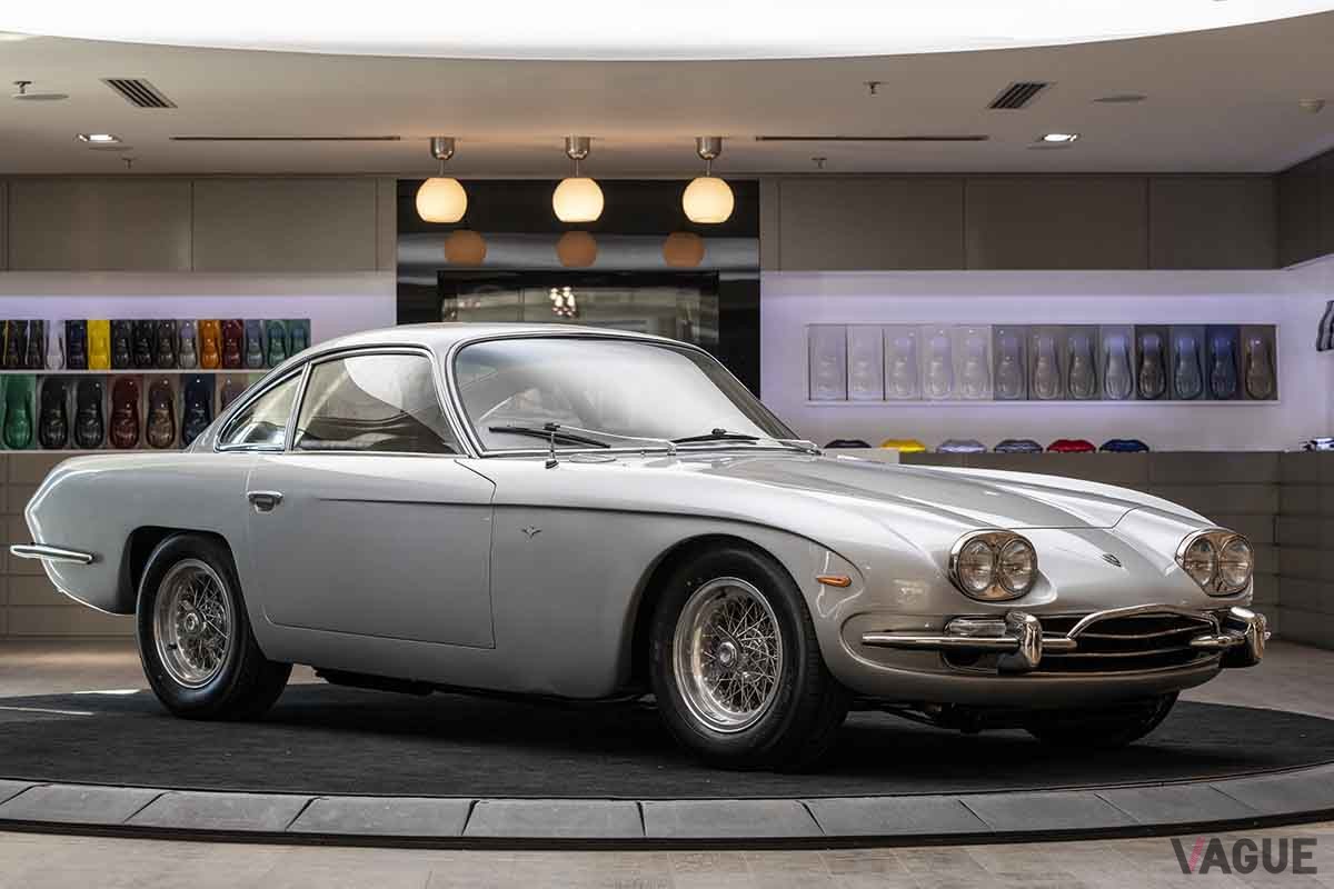 オークションに出品された1966年式ランボルギーニ「400GT 2＋2ツーリング」Ahmed Qadri-Pixelhaus Media(c)2024 Courtesy of RM Sotheby's