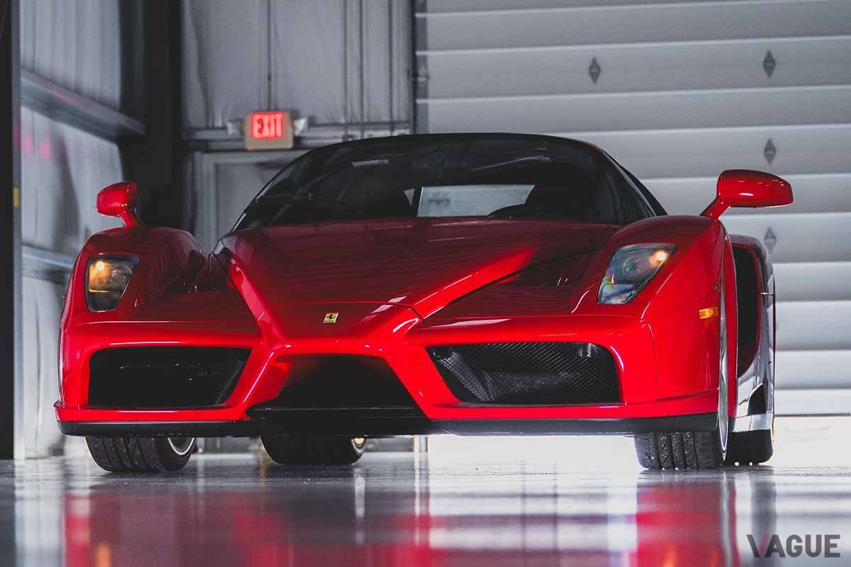 オークションに出品された2003年式フェラーリ「エンツォ・フェラーリ」Darin Schnabel(c)2025 Courtesy of RM Sotheby's